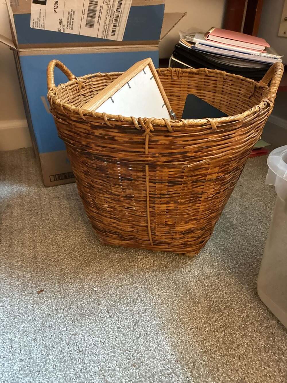 Handwoven Wicker Wicker Storage Basket with Dual Handles